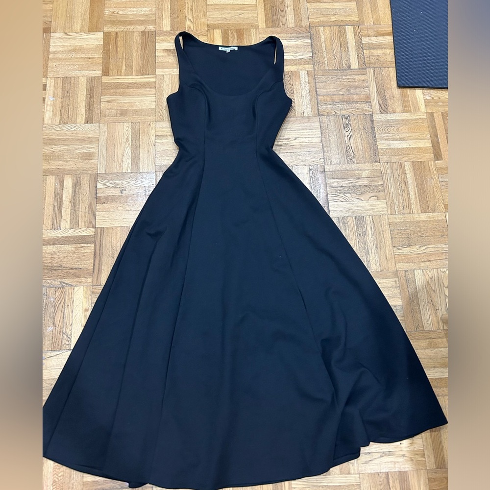 Elegant Black Sleeveless Dress